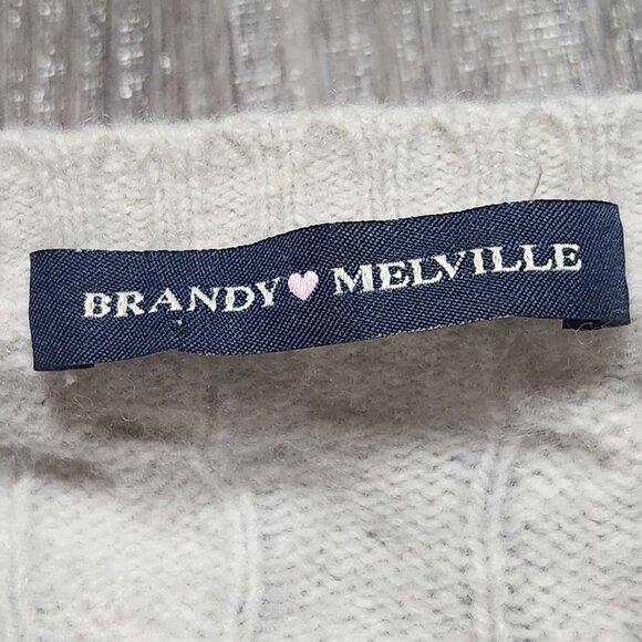Brandy Melville grey wool cable knit button-up cardigan - Picture 3 of 9